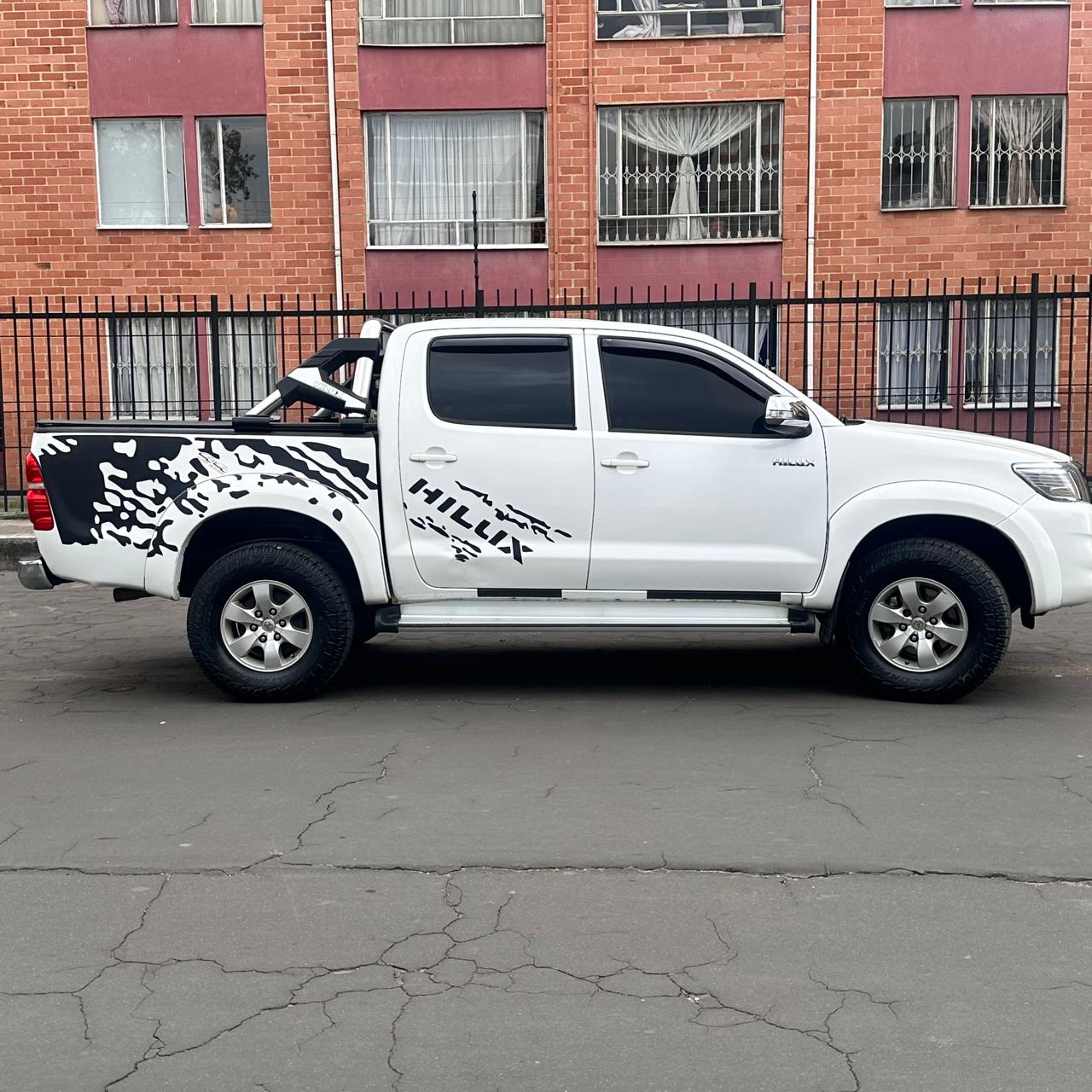 TOYOTA HILUX MT 2.7CC 4X4 2016: imagen 7