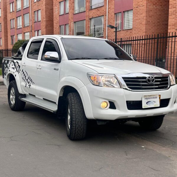TOYOTA HILUX MT 2.7CC 4X4 2016: imagen 5