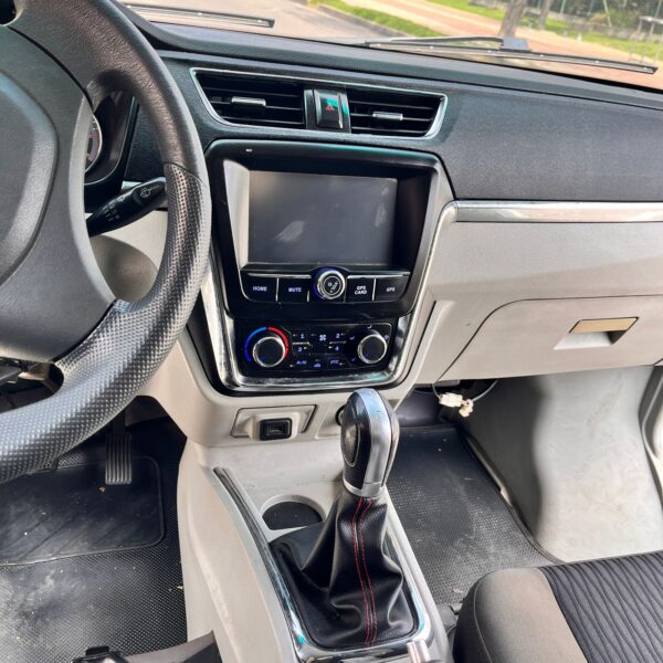 DFSK/DFM 1.2L MT 1.2CC  VAN CARGA 2023 ELECTRICA: imagen 15