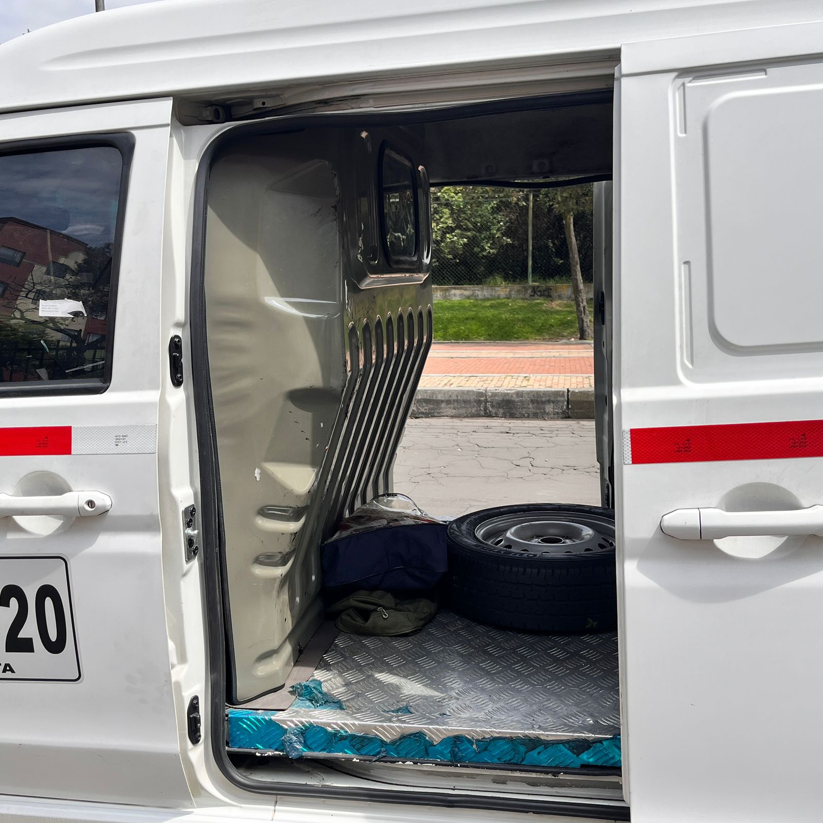 DFSK/DFM 1.2L MT 1.2CC  VAN CARGA 2023 ELECTRICA: imagen 11